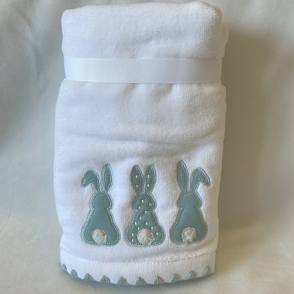 CARO Home, 100% Cotton White and Blue/Green Bunny Back Hand Towels, Set of 2